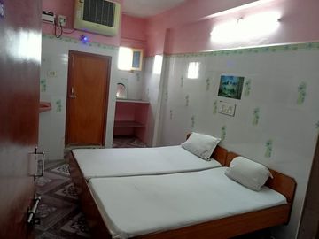 Hotel Sri Ajantha