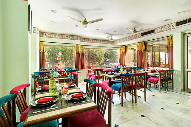 Hotel Sarang Palace | Hotels In Jaipur | Hotels Near Me | Online Hotel